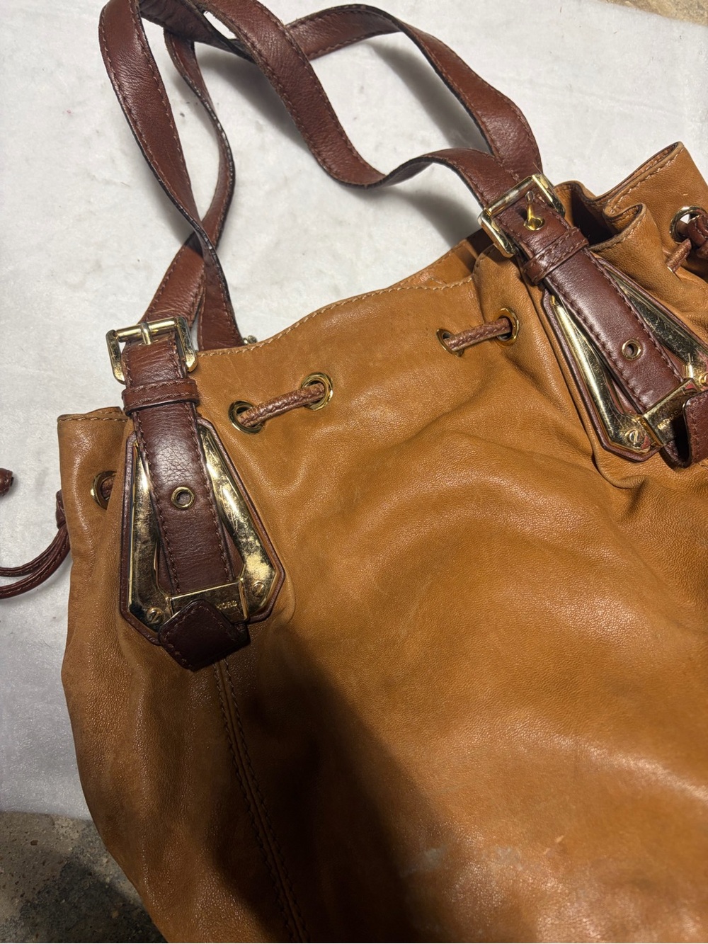 Women's Tan Leather Shoulder Bag with Brown Trim